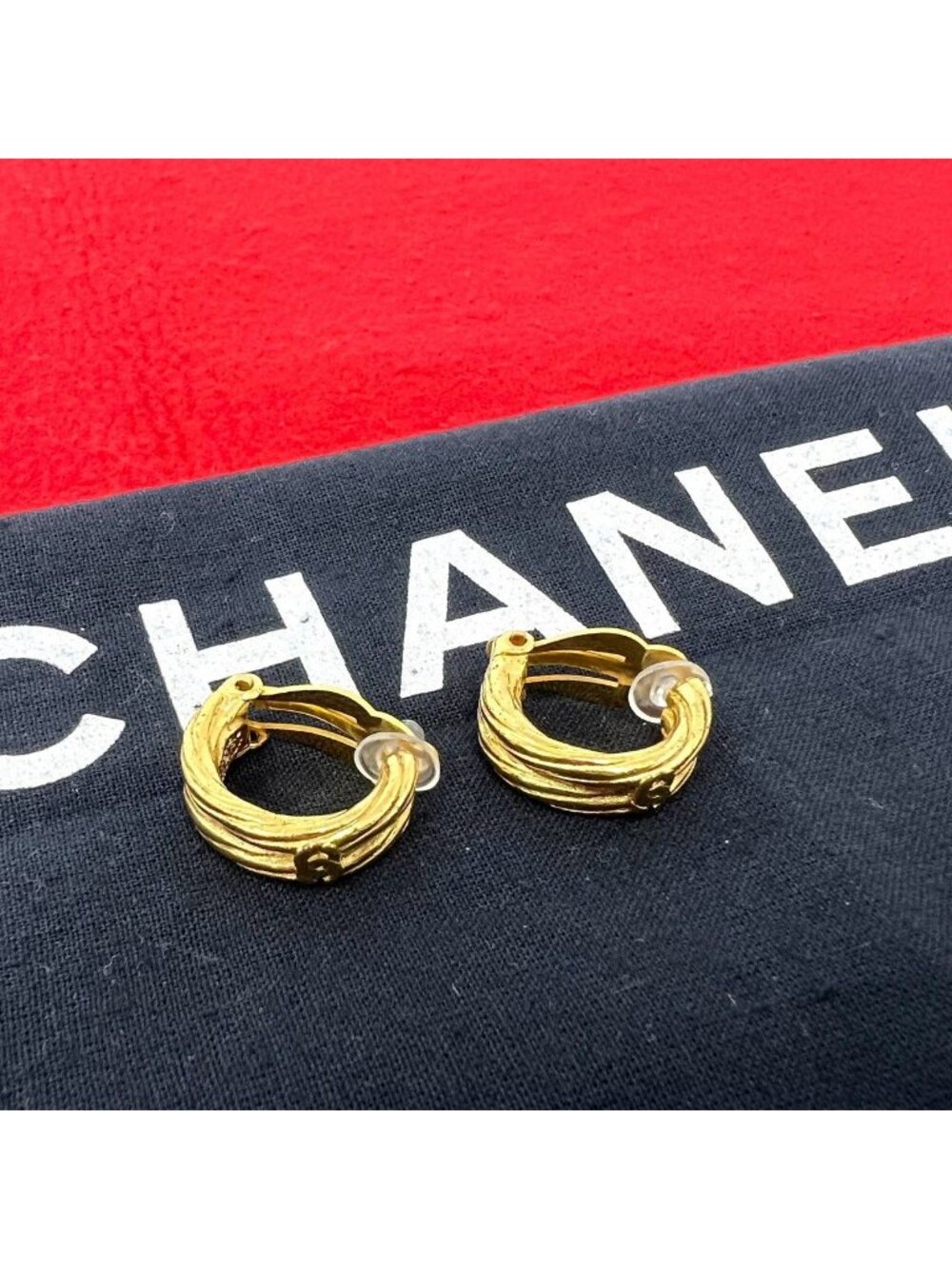 Chanel With Rice 93P Vintage CC Logo Motif Earrings Gold
